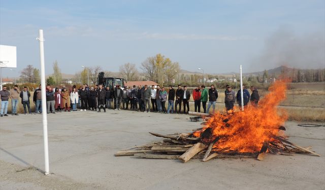Ulaş'ta yangın eğitimi ve tatbikatı gerçekleştirildi