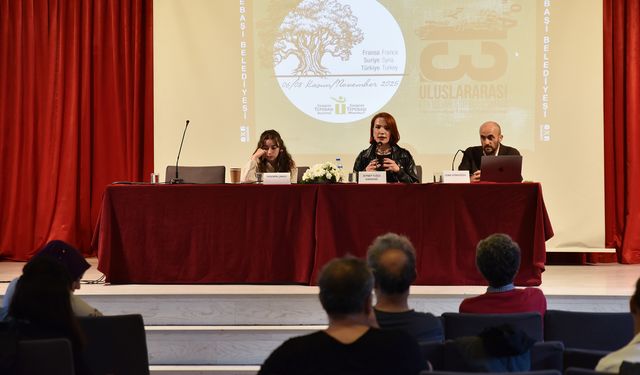 “Şiirin Direnişi, Kenti Kuşattı: Eskişehir’de Söz, Müziğe Dönüştü”