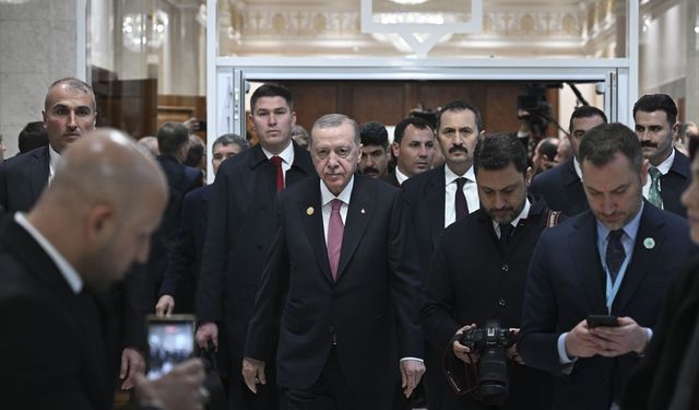 Cumhurbaşkanı Erdoğan, Putin, Pezeşkiyan, Berdimuhamedov ve Şerif ile sohbet etti