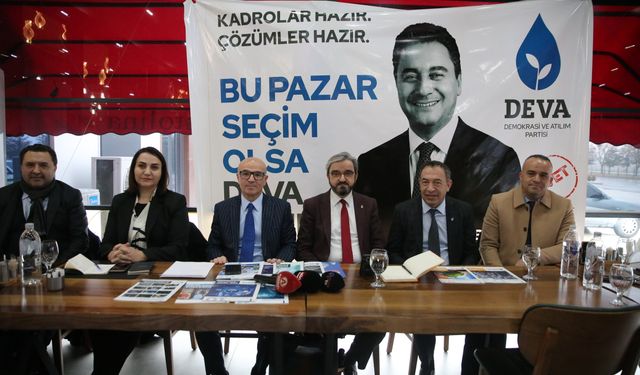 DEVA Partisi Genel Başkan yardımcıları Karaca ve Sudan, Niğde'de gazetecilerle buluştu