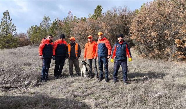 Eskişehir'de av sırasında çukura düşen köpek AFAD ekiplerince kurtarıldı