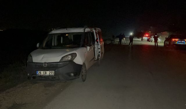 Eskişehir'de hafif ticari aracın çarptığı yaya ağır yaralandı