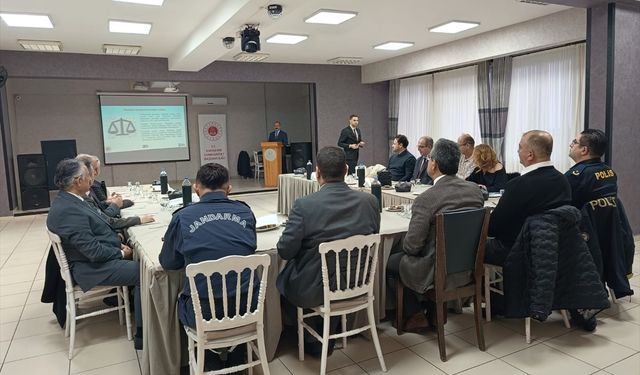 Eskişehir'de Kaymakamlık personeli, denetimli serbestlik faaliyetleri hakkında bilgilendirildi