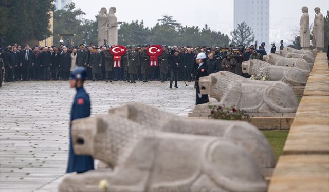 İsmet İnönü, vefatının 52. yılında mezarı başında anıldı