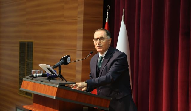 Kayseri'de 'Türkiye Yüzyılı ve Üniversitelerimiz Konferansı' düzenlendi