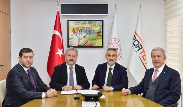 Kayseri'de Yeniköy Spor Tesisleri'nin yenilenmesi için protokol imzalandı