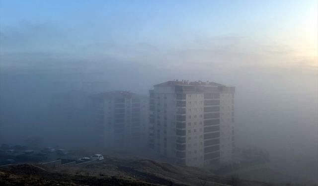 'Kilit kavşak' Kırıkkale'de sis etkili oldu