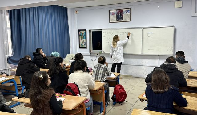 Kırşehir'de engelliler EKPSS'ye ücretsiz kursta hazırlanıyor