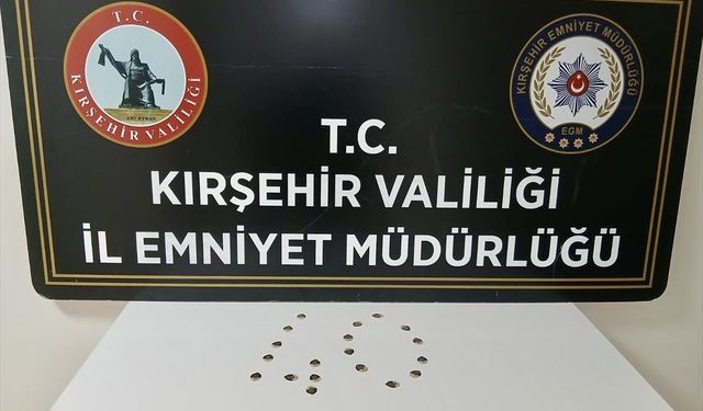 Kırşehir'de kuyumcuya sahte altın satmaya çalışan şüpheli tutuklandı