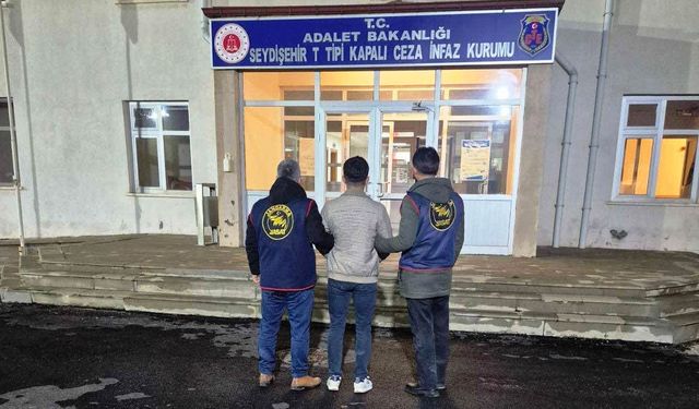 Konya'da terör örgütü üyesi hükümlü jandarma operasyonuyla yakalandı