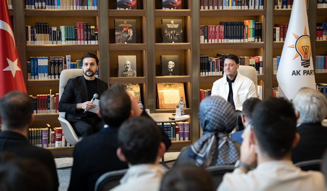 Mesut Özil, 'Kütüphane Sohbetleri' programına konuk oldu: