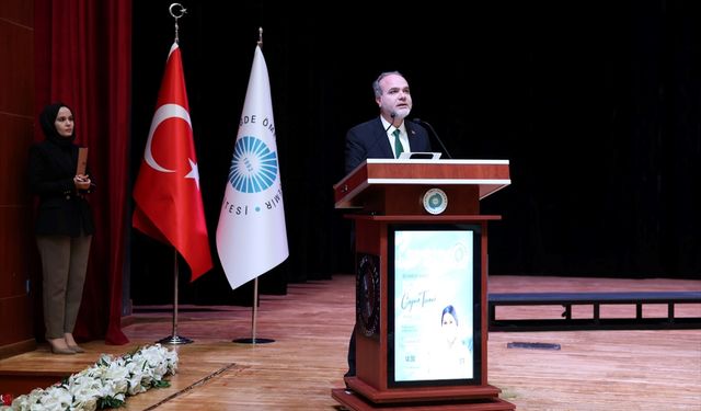 Niğde Ömer Halisdemir Üniversitesinde 39 diş hekimi öğrencisi beyaz önlük giydi