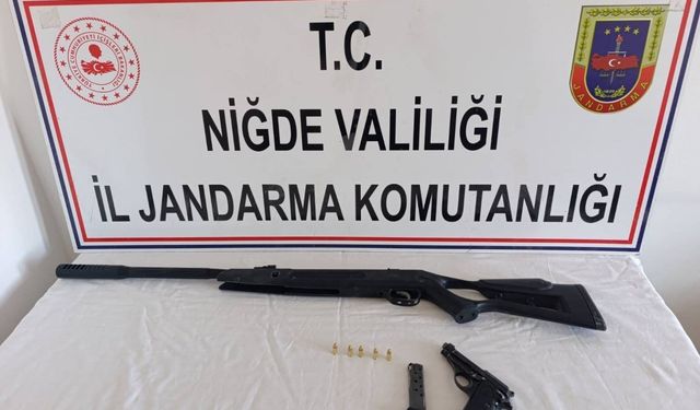 Niğde'de ruhsatsız silah operasyonunda 3 şüpheli yakalandı