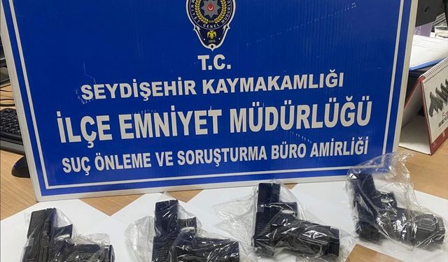 Seydişehir'de ruhsatsız silah satmak isterken yakalandı