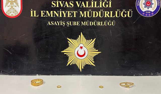 Sivas'ta evlilik vaadiyle dolandırıcılık yaptıkları iddiasıyla 2 şüpheli tutuklandı
