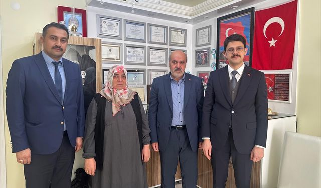 Ulaş Kaymakamı Eskimez, şehit yakınlarını ziyaret etti