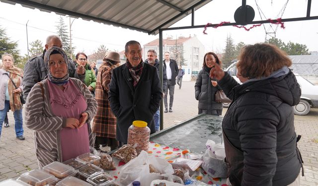 Ahmet Ataç üretici kadınları ziyaret etti