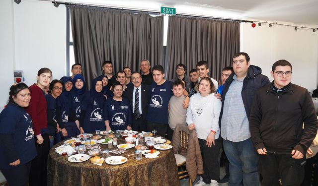 Başkan Ataç engelli bireylerle buluştu