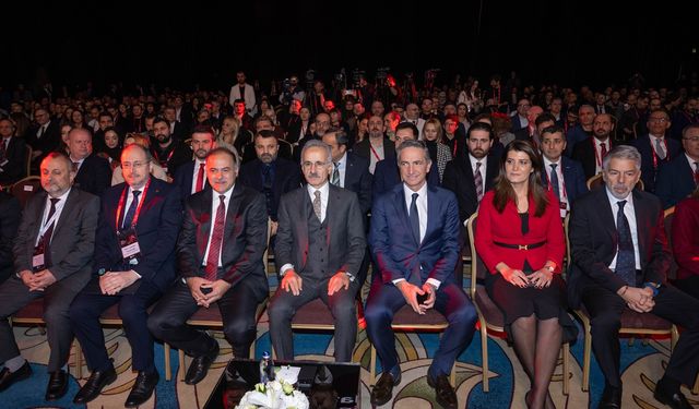 Bakan Uraloğlu, Vodafone Business Tech Connect Ankara etkinliğinde konuştu: