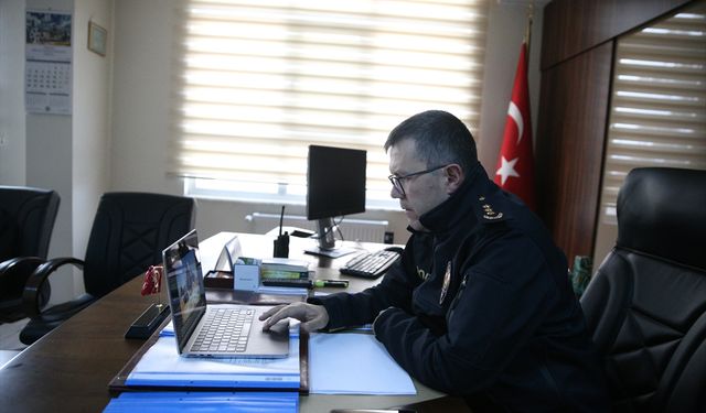 Bor İlçe Emniyet Müdürü Öz, AA'nın 'Yılın Kareleri' oylamasına katıldı