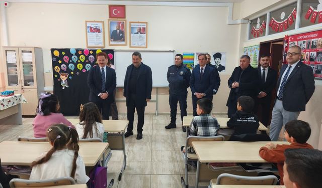 Çankırı'nın Orta ve Korgun ilçelerinde karne töreni düzenlendi