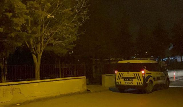 Eskişehir'de çıkan kavgada bir çocuk bıçakla yaralandı, babası darbedildi