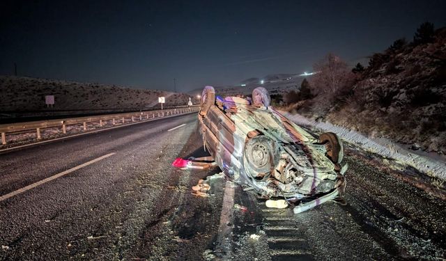 Eskişehir'de takla atan otomobilin sürücüsü öldü, sürücünün eşi yaralandı