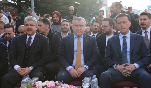 Gençlik ve Spor Bakanı Bak, Eskişehir'de temel atma töreninde konuştu: