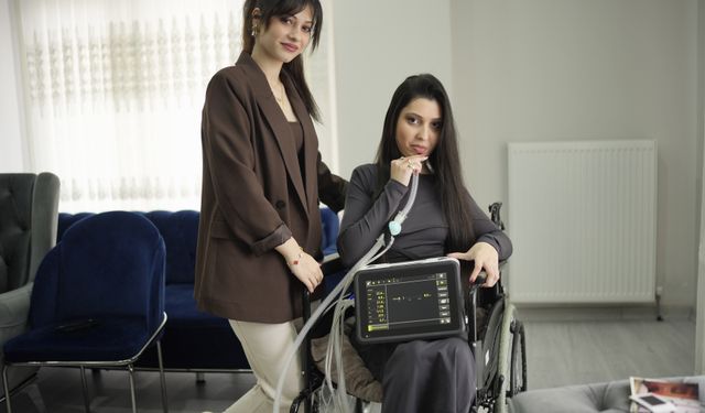 Genetik kas hastalığıyla mücadele eden Bahar, kız kardeşiyle yaşama tutunuyor