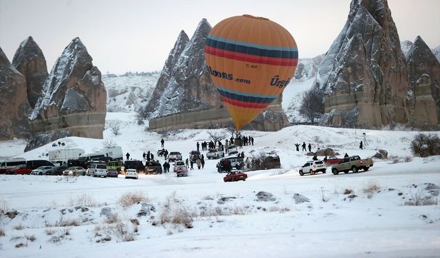 Kapadokya'da balon turu sis ve rüzgar nedeniyle gerçekleştirilemedi