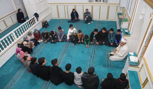 Karaman'da çocuklar için 'Camiyi Seviyoruz, Namazda Buluşuyoruz' projesi hayata geçirildi