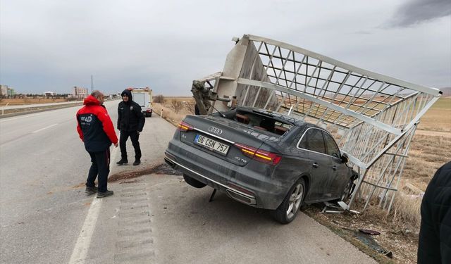 Karaman'da rüzgar etkili oluyor