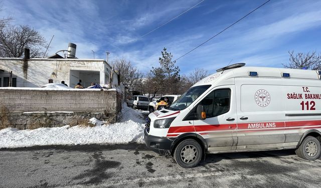 Kayseri'de karbonmonoksitten etkilenen kadın hastaneye kaldırıldı