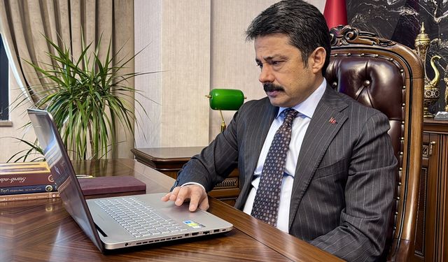 Kırşehir Valisi Demiryürek, AA'nın 'Yılın Kareleri' oylamasına katıldı