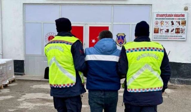 Kırşehir'de hakkında 3 yıl kesinleşmiş hapis cezası bulunan firari yakalandı