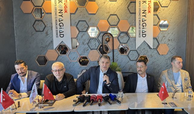 Konya Girişimci İş İnsanları Derneği gazetecilerle bir araya geldi