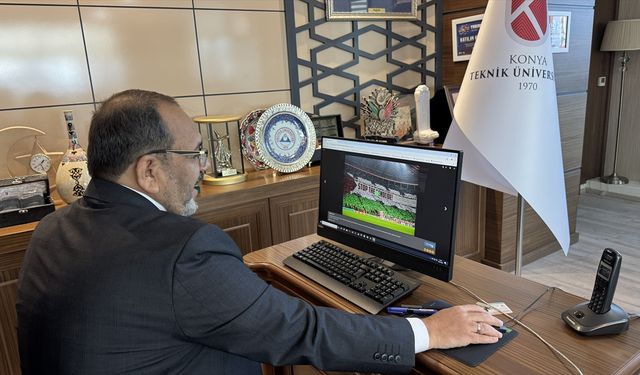 Konya'da rektörler, AA'nın 'Yılın Kareleri' oylamasına katıldı