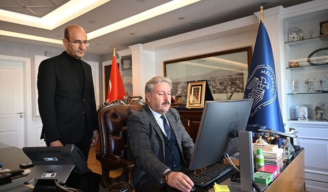 Melikgazi Belediye Başkanı Palancıoğlu, AA'nın 'Yılın Kareleri' oylamasına katıldı