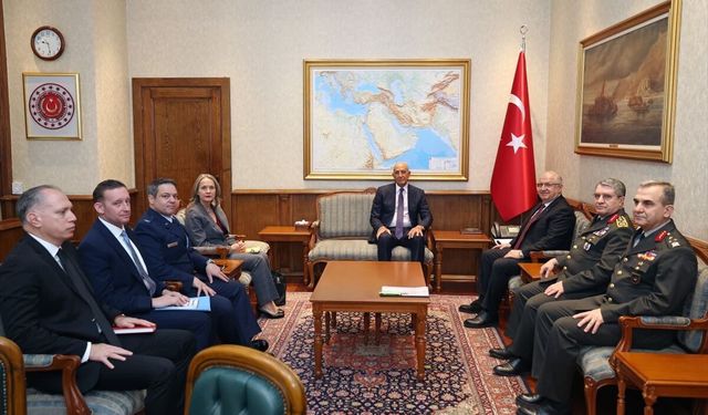 Milli Savunma Bakanı Güler, ABD'nin Ankara Büyükelçisi Barrack'ı kabul etti