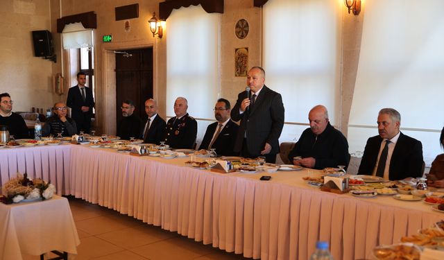 Nevşehir Valisi Ali Fidan, kentteki gazetecilerle buluştu