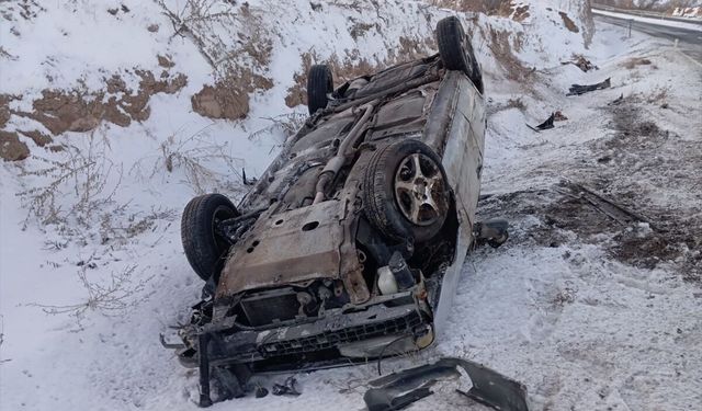 Nevşehir'de iki otomobilin çarpıştığı kazada 2 kişi yaralandı