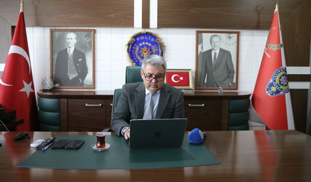 Niğde İl Emniyet Müdürü Delen, AA'nın 'Yılın Kareleri' oylamasına katıldı