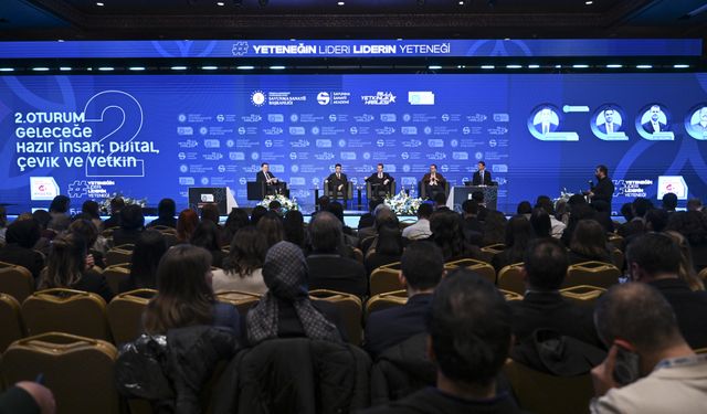 Savunma Sanayii Yetenek Yönetimi Zirvesi'nde çevik dönüşüm ve insan kaynağının önemi ele alındı