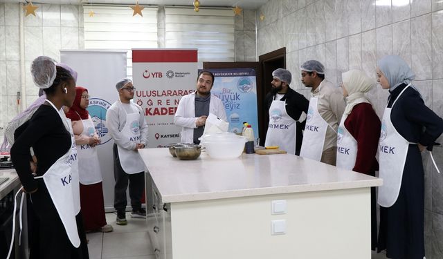 Uluslararası öğrenciler Kayseri mutfağını uygulamalı öğreniyor
