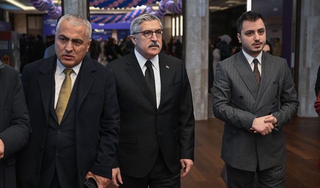 AK Parti Genel Başkan Yardımcısı Yayman, 'Külliye'de Ramazan' etkinlik alanını ziyaret etti