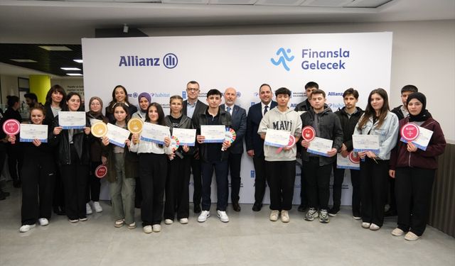 Allianz Türkiye'nin 'Finansla Gelecek' projesi Gaziantep'te tanıtıldı