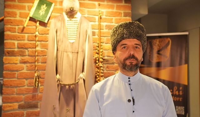 Çerkezler kalabalık iftar sofralarında geleneksel yemeklerin ve hatıraların etrafında toplanıyor