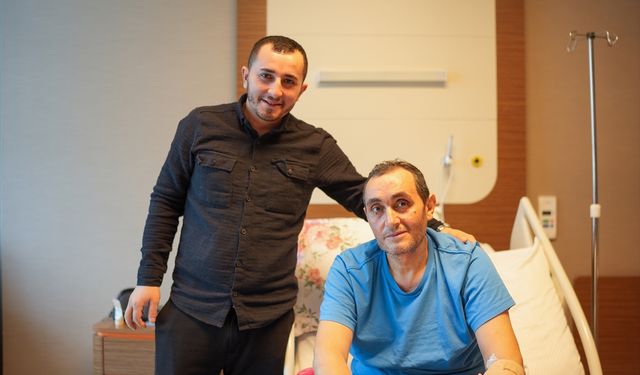 Damat 'tekrar düşün' baskılarına aldırmadan karaciğerini kayınpederine verdi