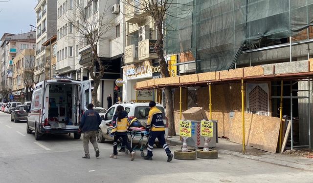 Eskişehir'de çalıştığı inşaattaki iskeleden düşen işçi yaralandı