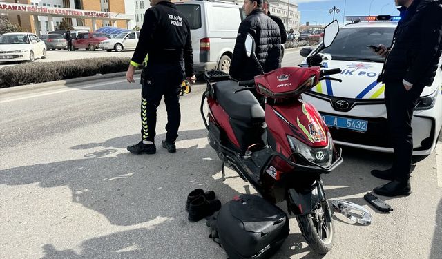 Karaman'da otomobil ile çarpışan motosikletteki 2 kişi yaralandı